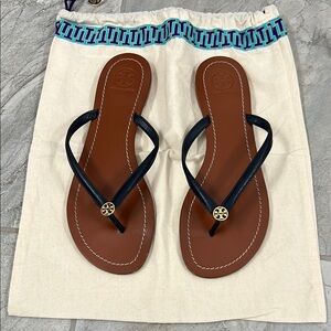 Tory Burch Navy Blue and Gold Sandals with Elegant Design